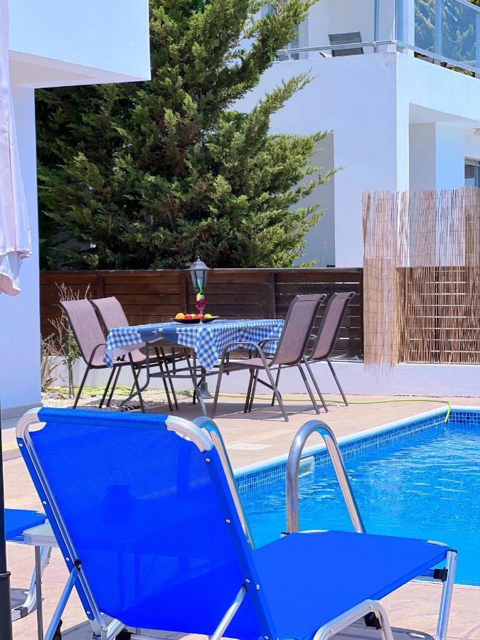3 Bedroom Coral Bay Beach Seaview Villa II Private Pool Bagian luar foto